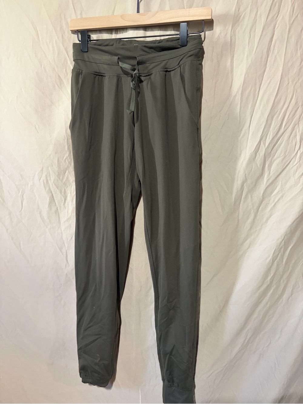 Zyia joggers